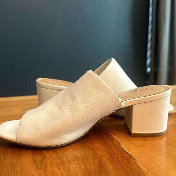 ‎Aldo white slide heels - Picture 8 of 9